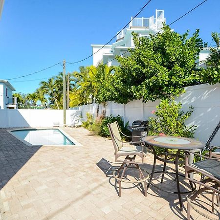 Canal 311 - Right In Siesta Key Village! Сарасота Екстериор снимка