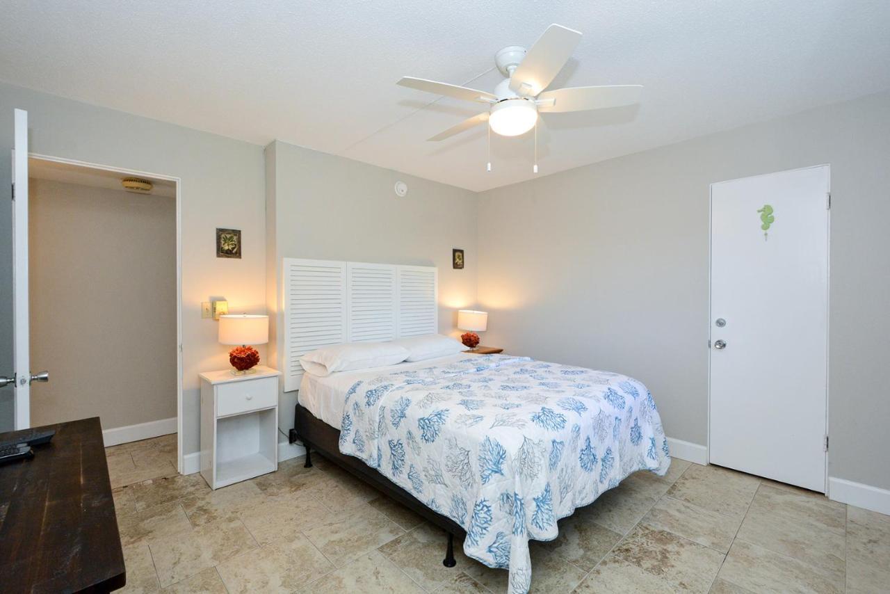Canal 311 - Right In Siesta Key Village! Сарасота Екстериор снимка