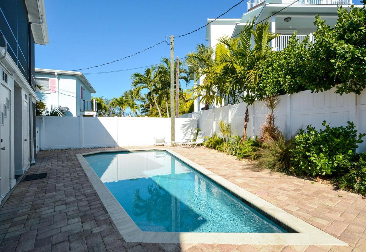 Canal 311 - Right In Siesta Key Village! Сарасота Екстериор снимка