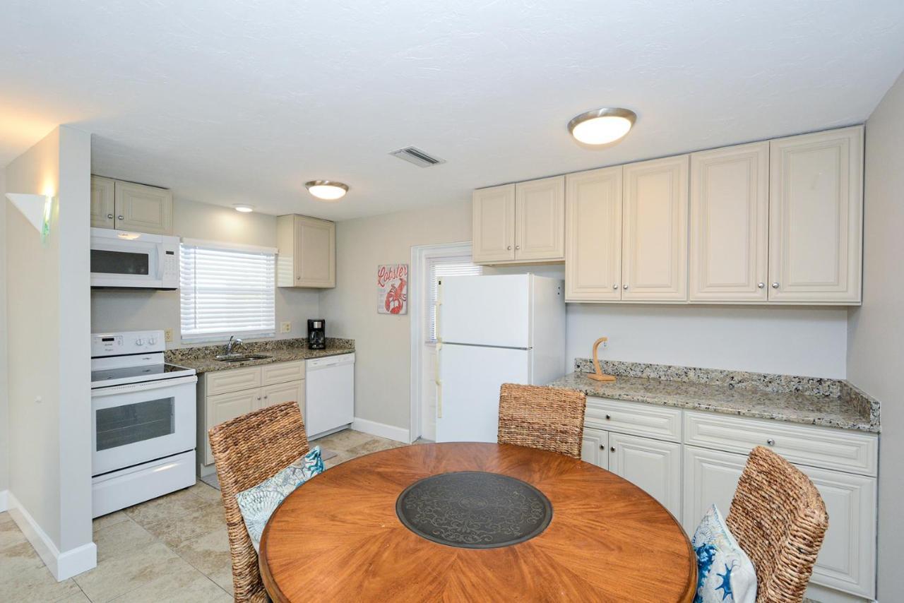 Canal 311 - Right In Siesta Key Village! Сарасота Екстериор снимка