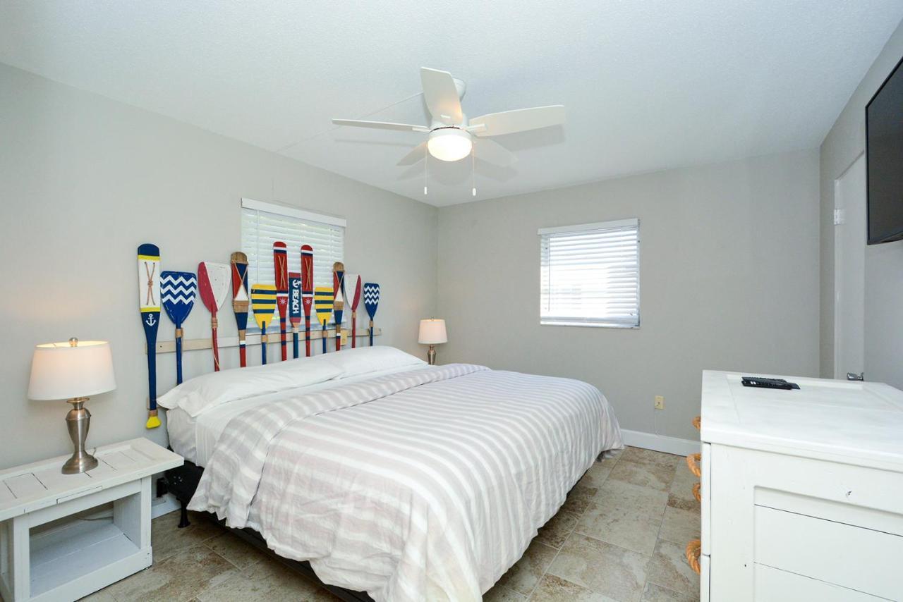 Canal 311 - Right In Siesta Key Village! Сарасота Екстериор снимка