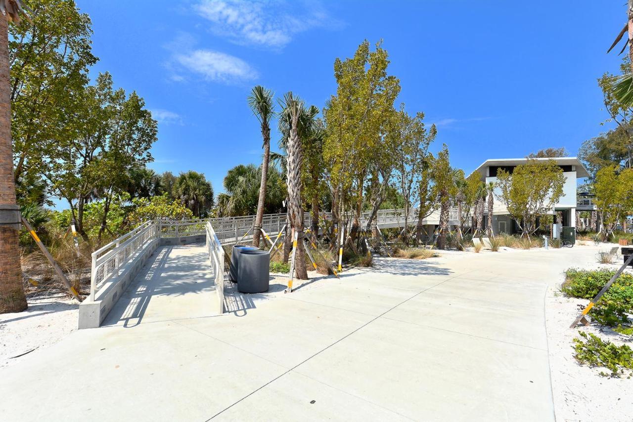Canal 311 - Right In Siesta Key Village! Сарасота Екстериор снимка